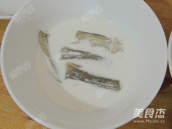 脆炸龙头鱼的做法步骤:6