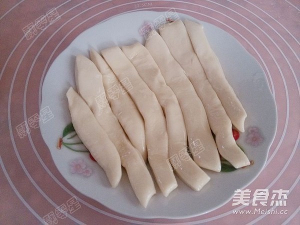 河南抻面的做法步骤:8