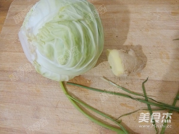 圆白菜猪肉馄饨的做法步骤：1