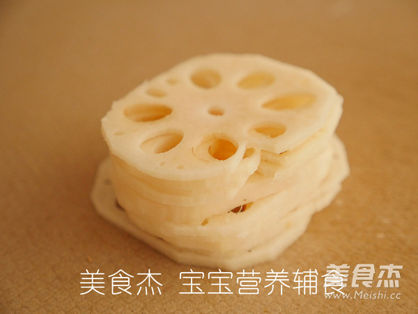 宝宝辅食之莲藕排骨汤的做法步骤：4