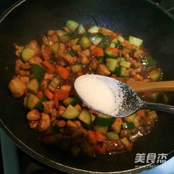 酱爆鸡丁的做法步骤:12