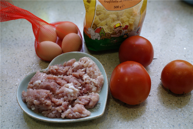 肉末鸡蛋卡通意面的做法步骤：1