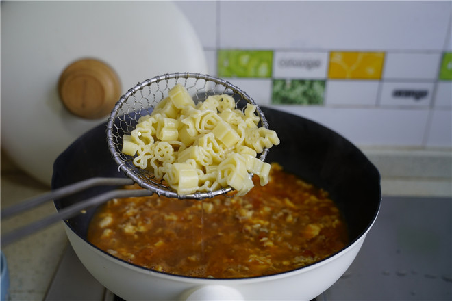 肉末鸡蛋卡通意面的做法步骤:7