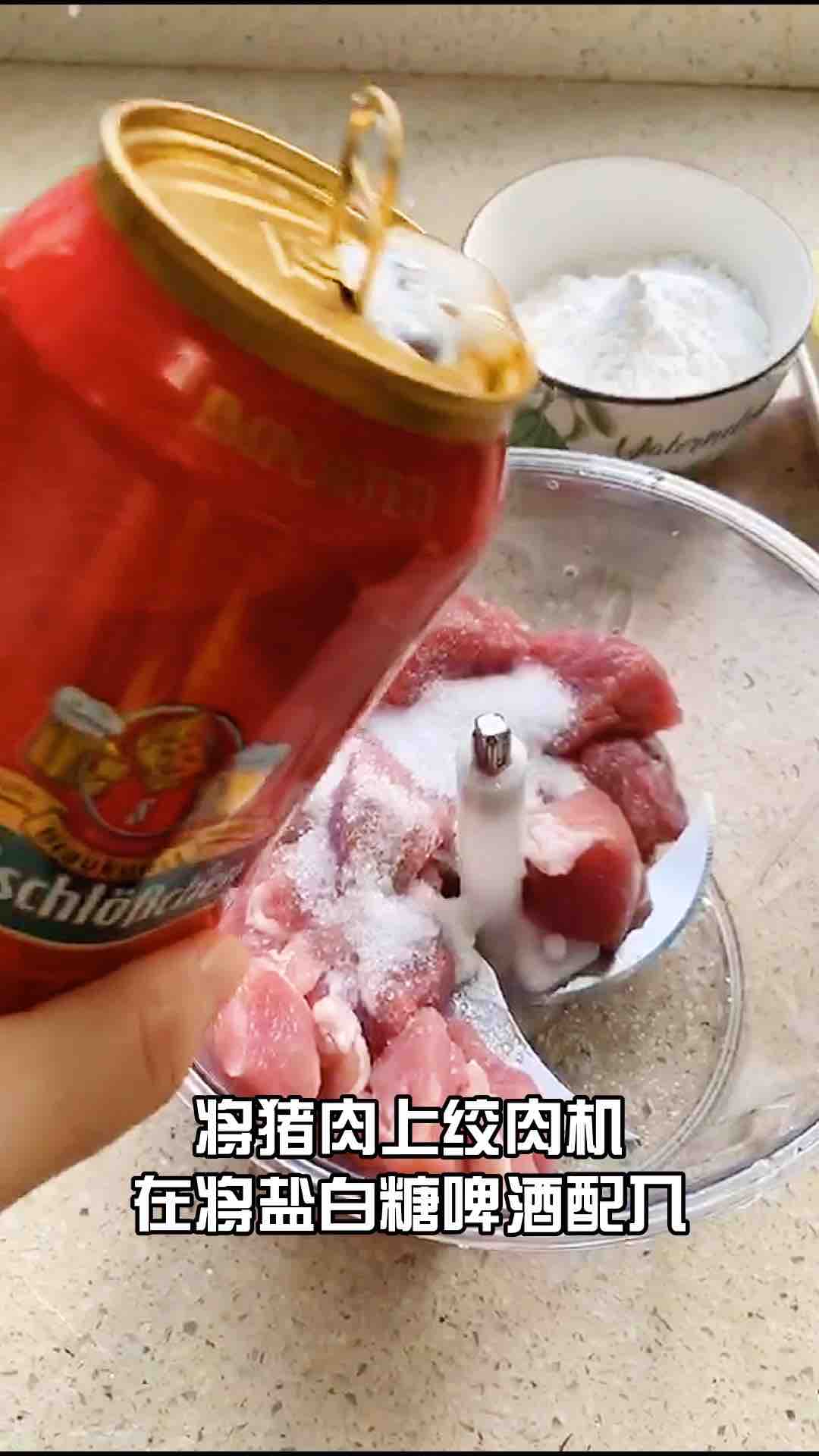 啤酒猪肉羮的做法步骤：2