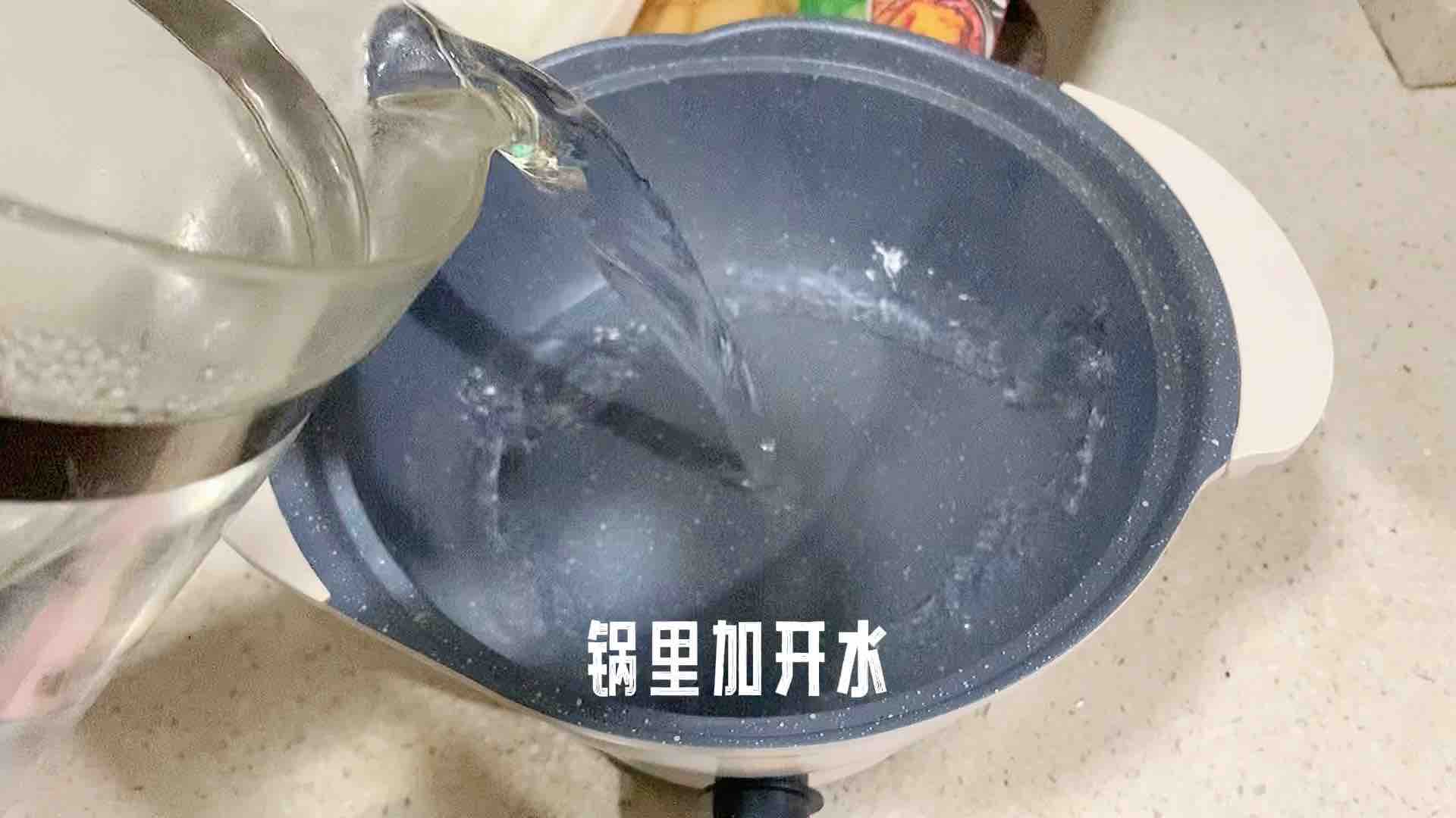 麻辣丸子香锅的做法步骤：2