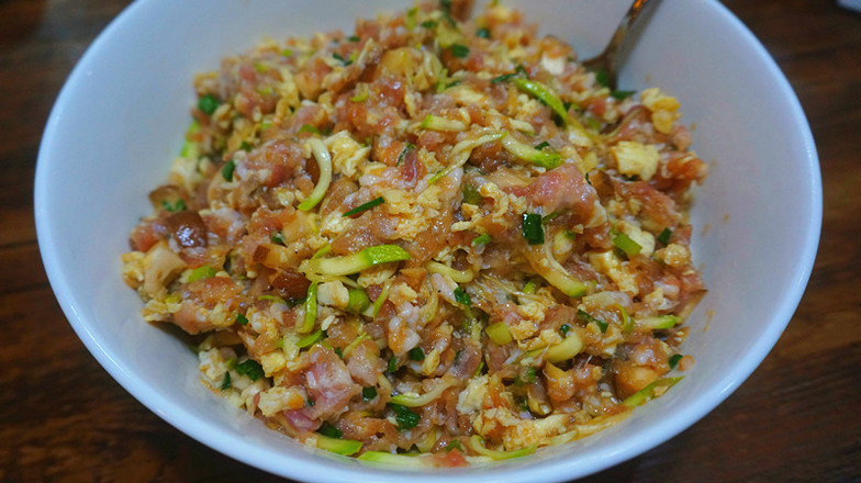 南瓜丝儿虾仁馄饨的做法步骤:10