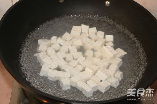 家常版麻婆豆腐的做法步骤:3