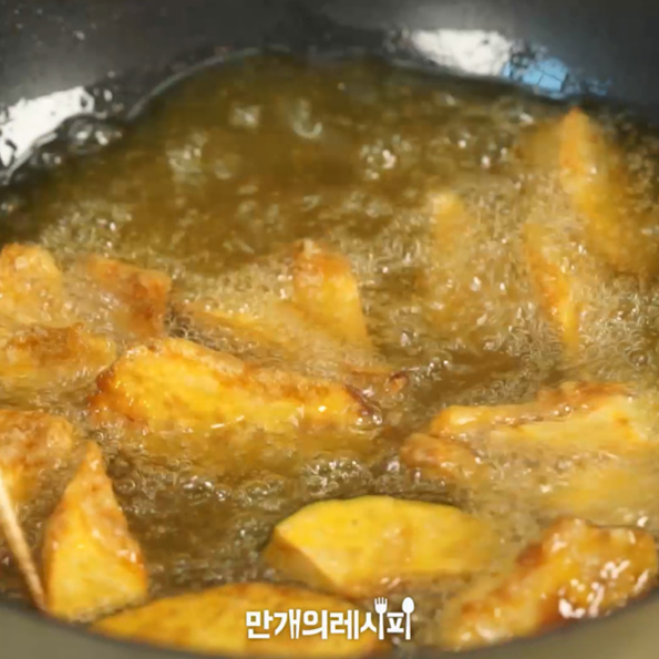 拔丝南瓜的做法步骤：3