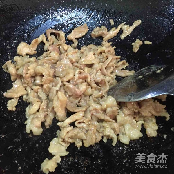 小炒瘦肉的做法步骤：3