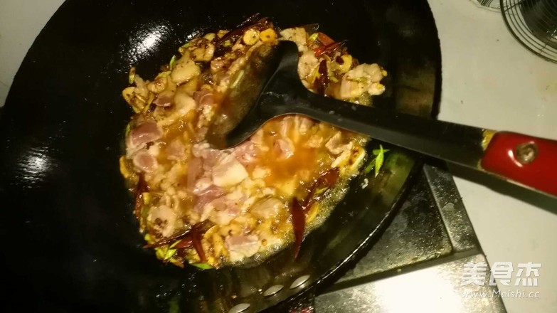 白菜猪肉炖粉条的做法步骤：6