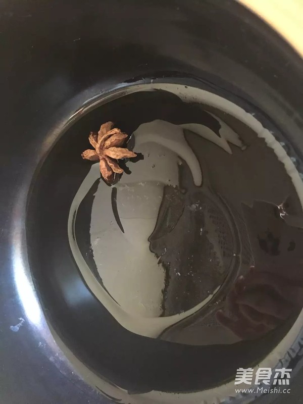 猪肉炖白菜干豆腐的做法步骤:2