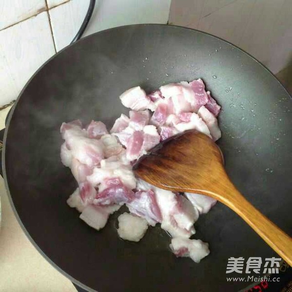 香菇素鸡红烧肉的做法步骤：5