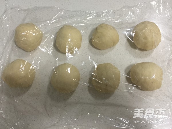 香葱沙拉香肠面包的做法步骤:9