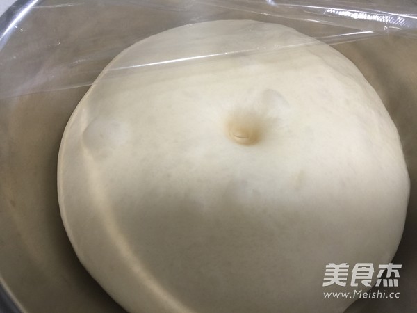 香葱沙拉香肠面包的做法步骤:8