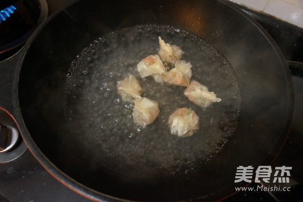鲜虾云吞的做法步骤:8