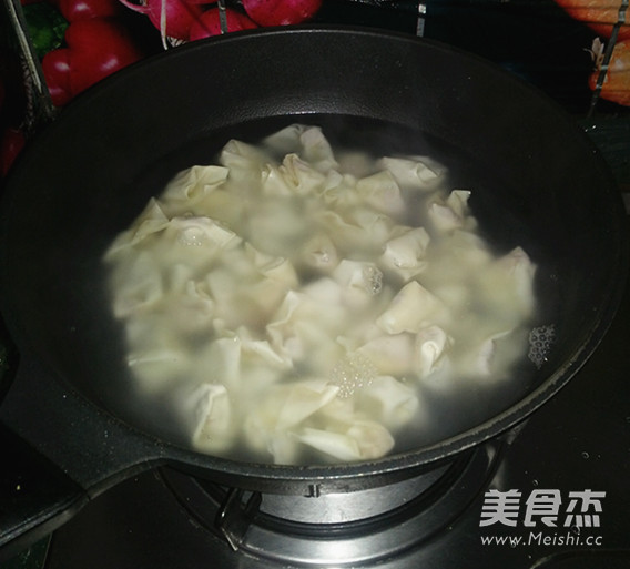 辣油馄饨的做法步骤：9