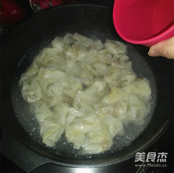 辣油馄饨的做法步骤：10