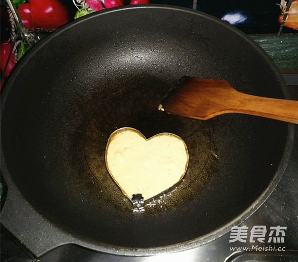 辣白菜南瓜饼的做法步骤:7