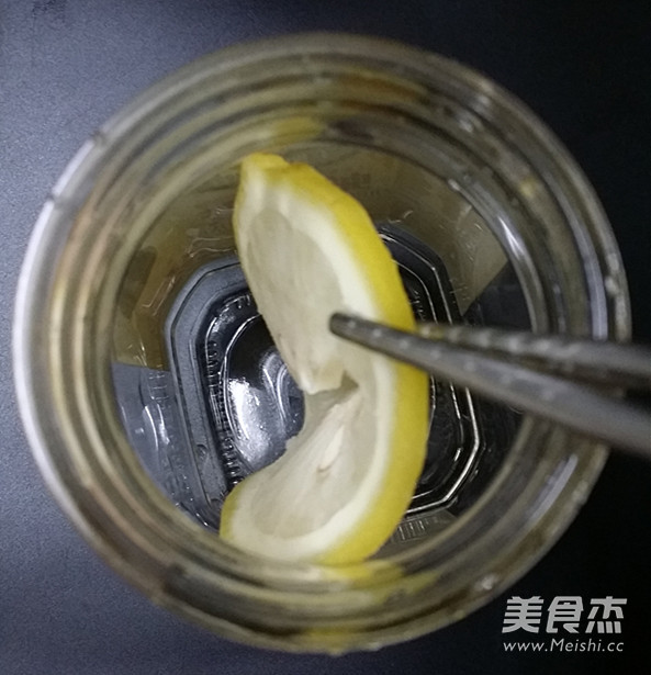 蜂蜜柠檬水的做法步骤：5