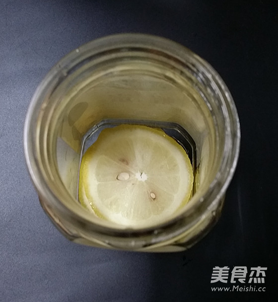 蜂蜜柠檬水的做法步骤：7