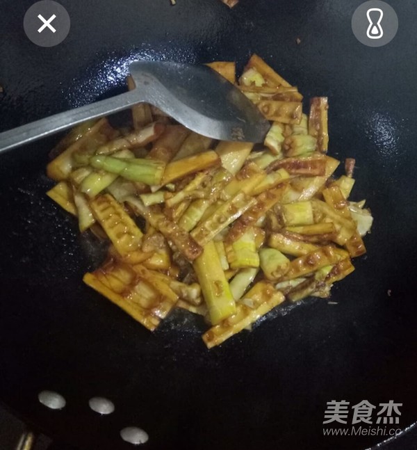 油焖春笋的做法步骤:4