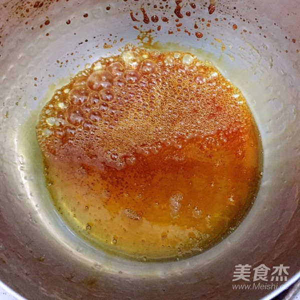 美味秘制黄焖鸡的做法步骤:2