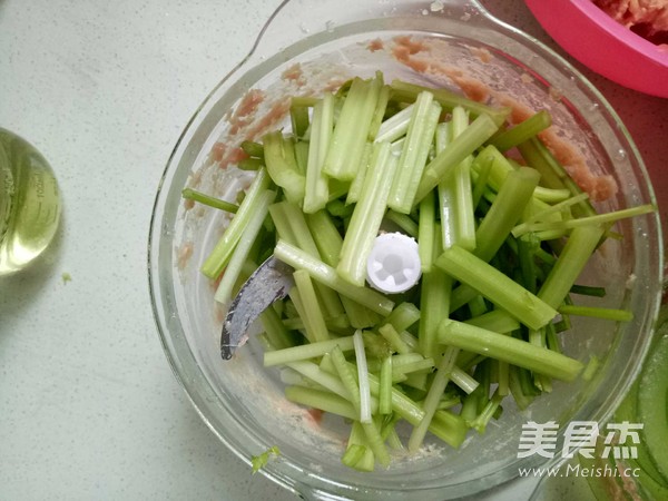 饺子的做法步骤：4