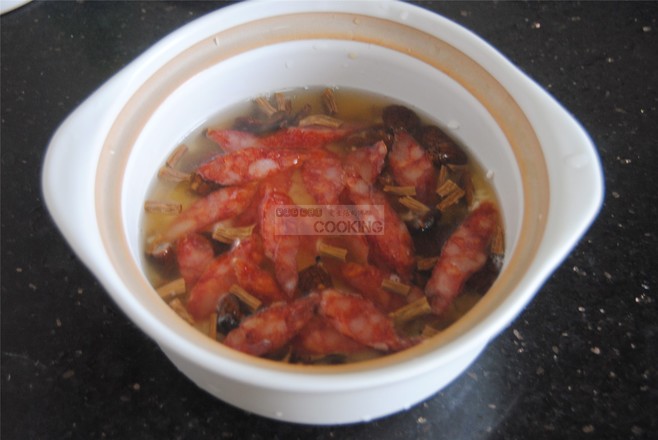 腊味煲仔饭的做法步骤:5