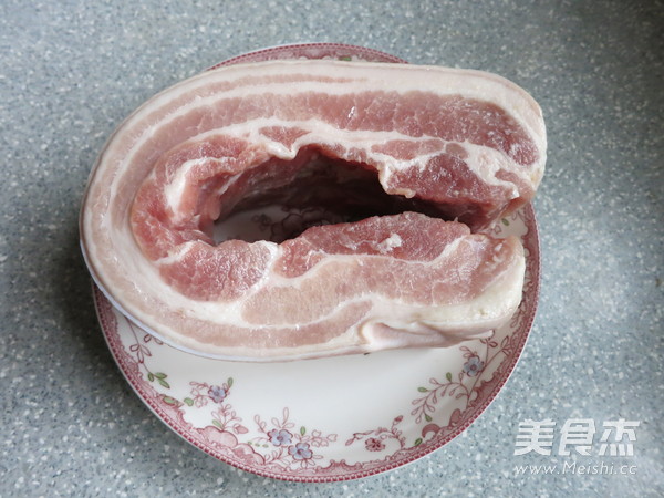 软糯香酥东坡肉的做法步骤：1