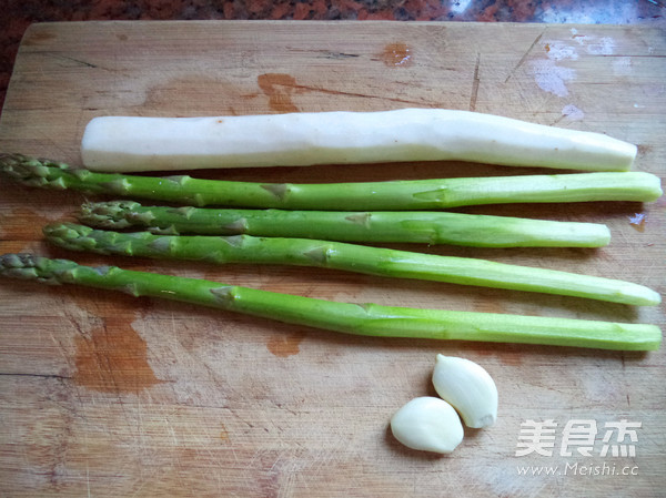 芦笋山药片的做法步骤：1