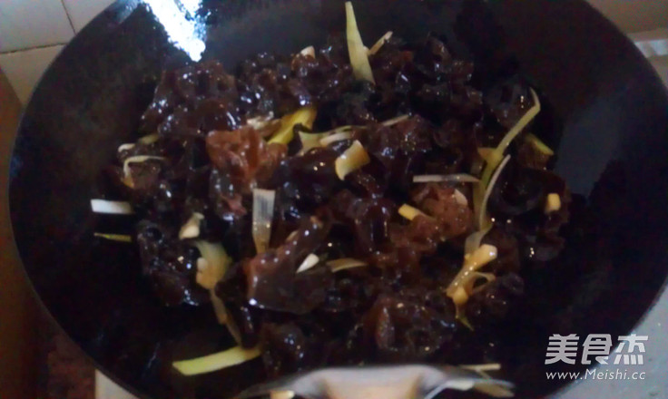 炒黑白菜的做法步骤:5
