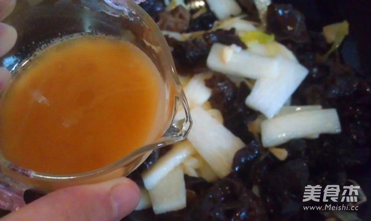 炒黑白菜的做法步骤:7