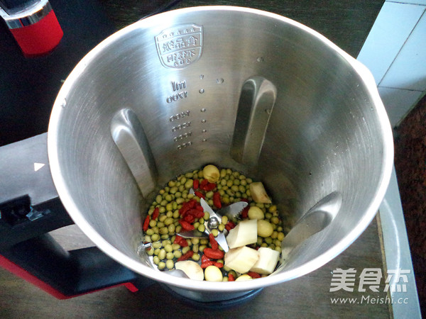 山药莲子枸杞豆浆的做法步骤:4