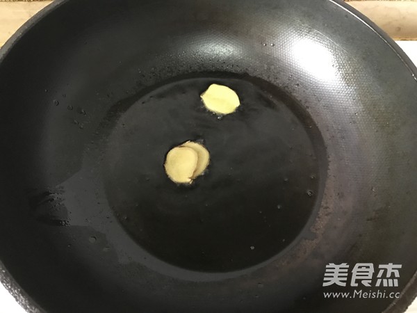 紫苏陈皮烧排骨的做法步骤：3