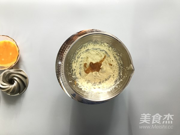 黑米旋风小蛋糕的做法步骤：4