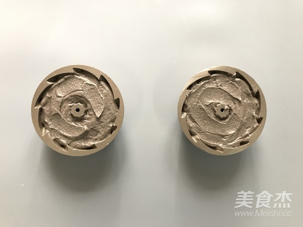 黑米旋风小蛋糕的做法步骤：10