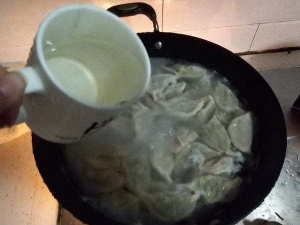 虾三鲜水饺的做法步骤：19