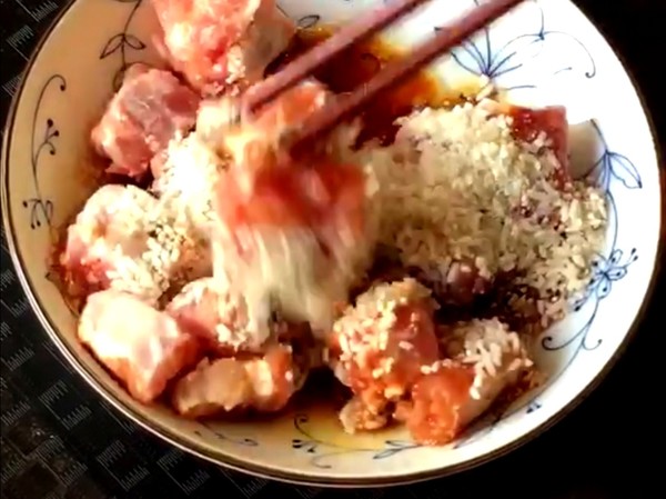 粉蒸排骨的做法步骤:6