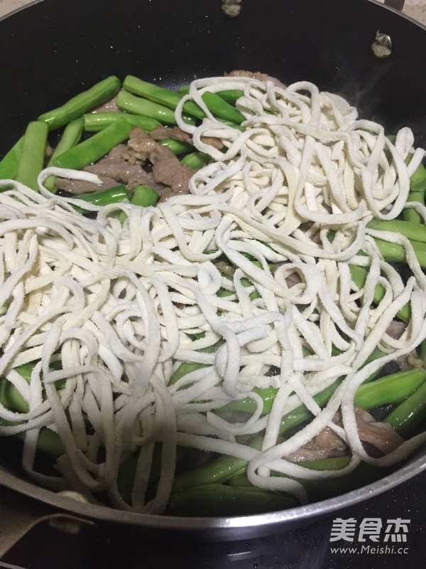 豆角焖面的做法步骤:5