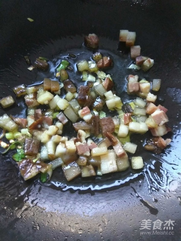 腊肉炒饭的做法步骤:5