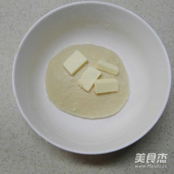 蔓越莓辫子面包的做法步骤：1