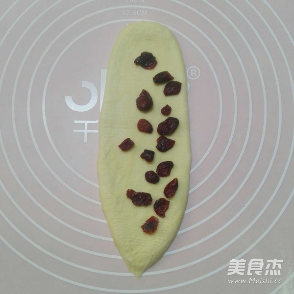 蔓越莓辫子面包的做法步骤:5