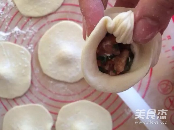 大肉包的做法步骤:20