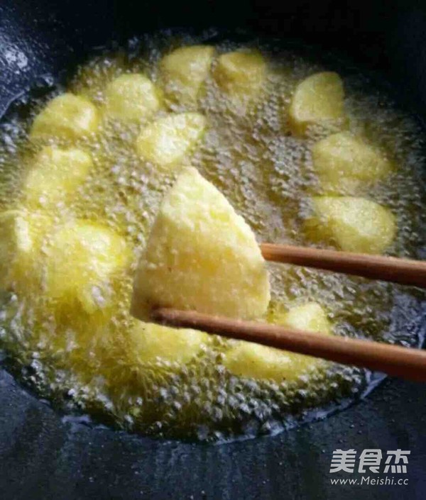 拔丝苹果的做法步骤：6