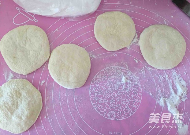 牛肉芹菜包子的做法步骤:12