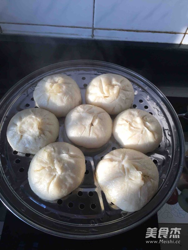 牛肉芹菜包子的做法步骤:15
