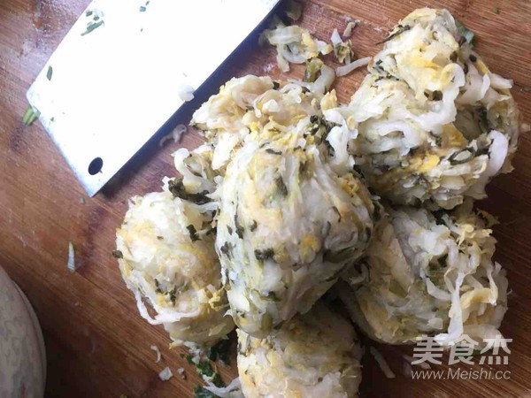 翡翠酸菜肉水饺的做法步骤：13