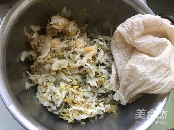 翡翠酸菜肉水饺的做法步骤：13