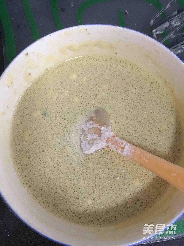 酸奶戚风蛋糕的做法步骤:7