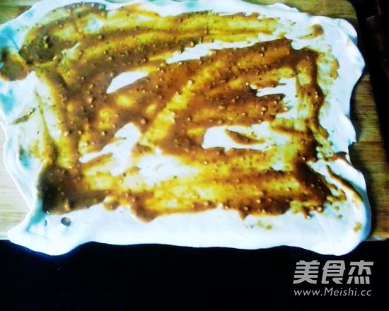 铁锅烤烧饼的做法步骤：6